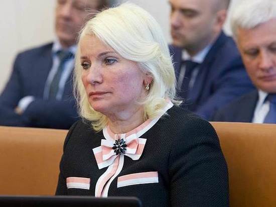 Краевые депутаты проголосовали за отставку Татьяны Давыденко