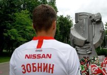 «Спартак» увековечил память трагедии, случившейся в 1982 году. На футболках игроков появилась роковая дата: 20.10.82.