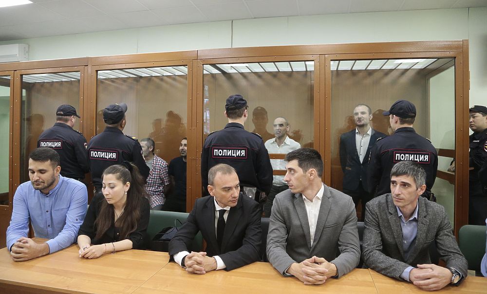 Террористов, планировавших взорвать "Сапсан", приговорили к срокам: кадры из суда