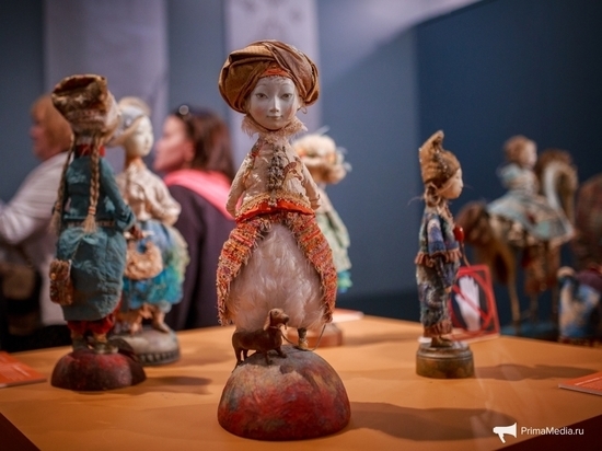 Бурятские куклы семьи Намдаковых приехали во Владивосток