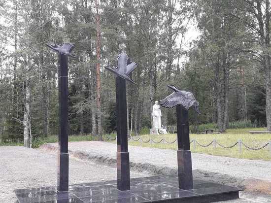 В Карелии открыли памятник воинам, погибшим при защите родины