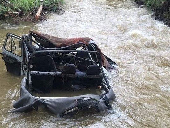 Десятая жертва ДТП в реке Шуй (Тува) найдена в субботу