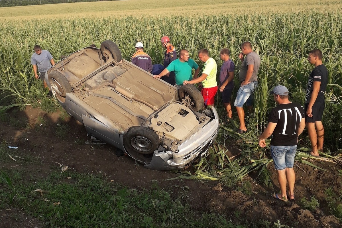 Погода в кореновском районе краснодарского. Погода в Кореновске. Авария в Кореновском районе 15 июля. Рп5 Кореновск Краснодарский.