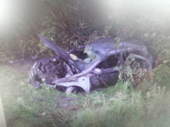 В Свердловской области перевернулась и загорелась Chevrolet Lacetti: пострадали четверо