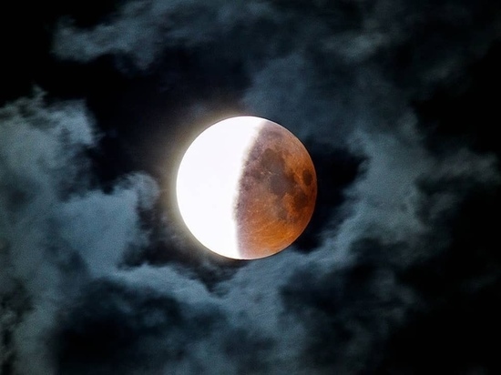 Жители Калининградской области смогут увидеть частичное лунное затмение