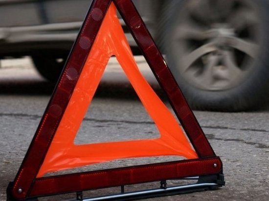 В Калининграде водитель маршрутке нарушил ПДД и едва не угодил в аварию