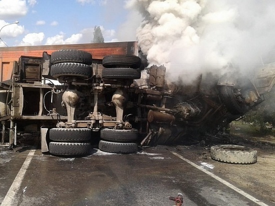 В Липецкой области в ДТП около Ситовки сгорел водитель