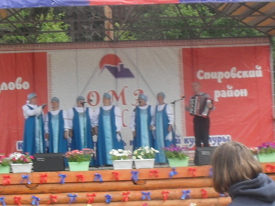 Вокалисты Вышневолоцкого района получили в Спирово заряд и диплом