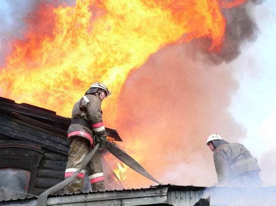 18 человек ликвидировали пожар в частном доме в Кинешме