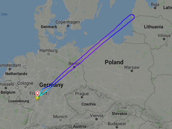 Самолет рейса Франкфурт - Петербург вернулся в аэропорт