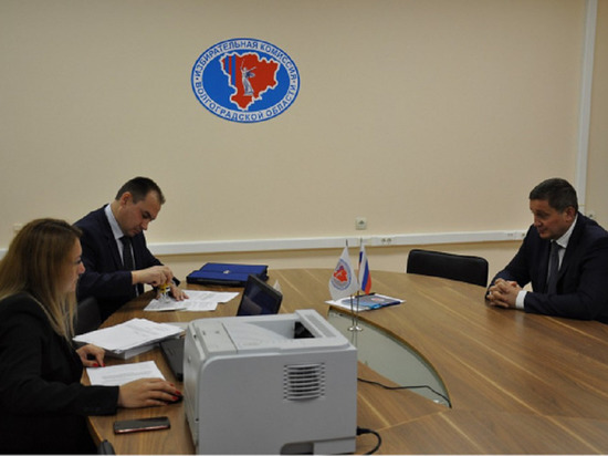 Андрей Бочаров первым подал документы на выборы губернатора