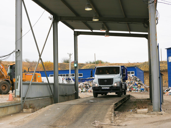 Более 100 тысяч тонн мусора вывезено из Саратова за полгода