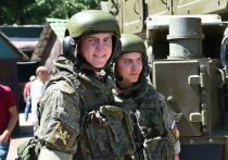 Президентом России принято решение об увеличении денежного довольствия солдат и сержантов контрактной службы в Вооруженных силах