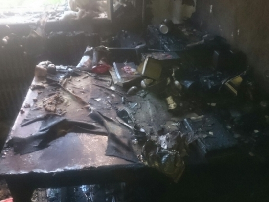 В Новотроицке из горящей квартиры спасли двух женщин и ребенка