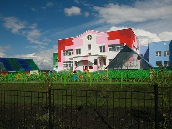 Блогер Варламов резко раскритиковал внешний вид кузбасских школ и детсадов
