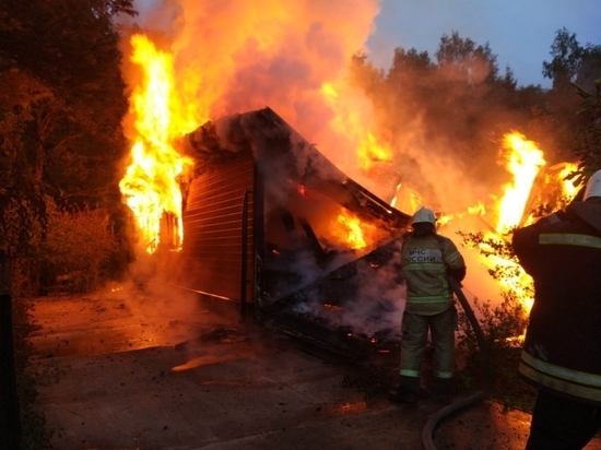 Человек пострадал в пожаре жилого дома под Боровском