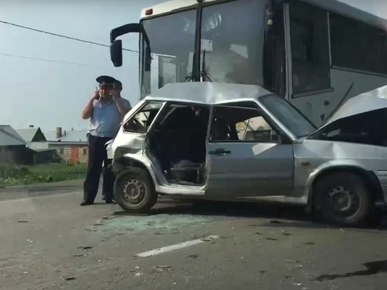 Массовое ДТП с пассажирским автобусом произошло в Кемерове