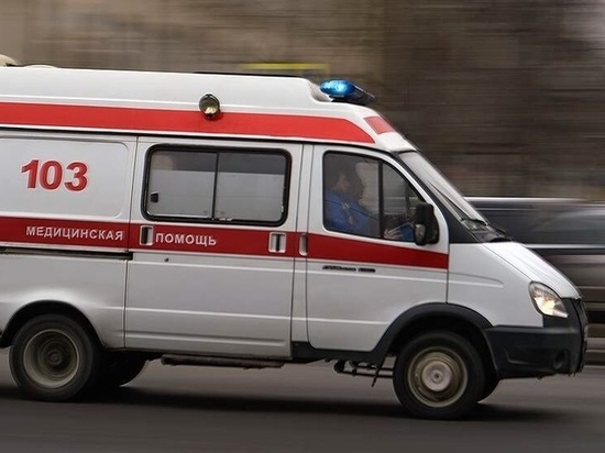 Мужчина, летевший из Анталии в Челябинск, в самолете потерял сознание