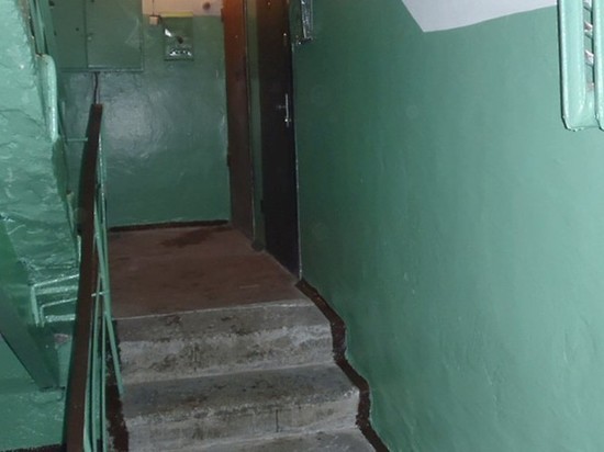 В Кинешме на лестничной клетке одного из домов совершено самоубийство