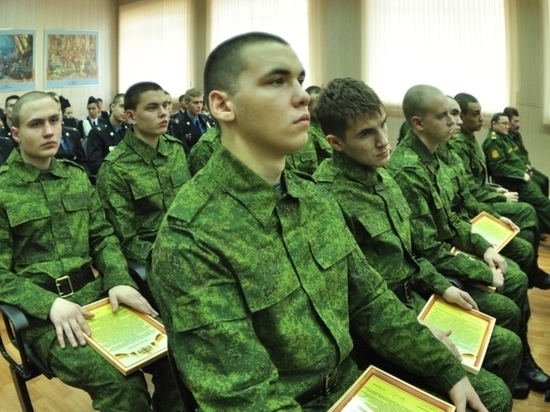 В весенний призыв в армию ушли 1400 чувашских новобранцев