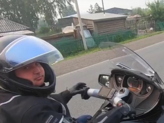 Сергей Цивилёв объехал кемеровские окраины на мотоцикле