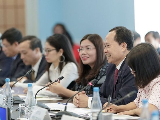 Председатель крупной вьетнамской провинции знает Тулу благодаря ее экономическому потенциалу и Толстому