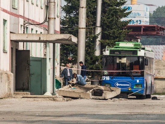 Игры водителя троллейбуса в Новосибирске закончились гибелью коллеги