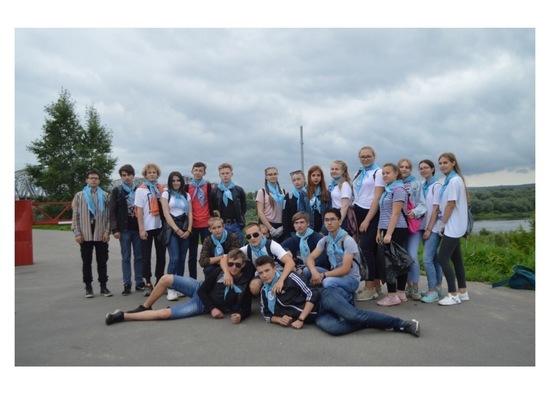 В Серпухове подростки навели порядок на прибрежной зоне Оки