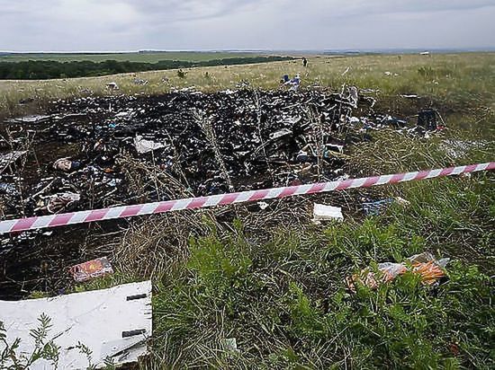 В Малайзии сообщили о попытке США завладеть "черными ящиками" MH17