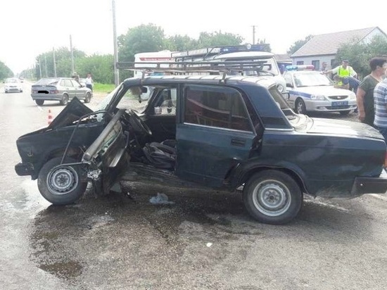 На Кубани в ДТП пострадал 13-летний водитель «Жигулей»