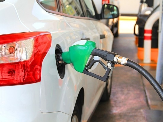В Улан-Удэ цены на бензин растут быстрее, чем по России
