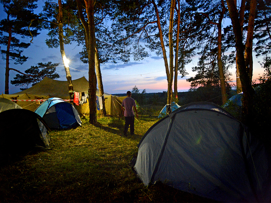  В хабаровском селе Верхняя Эконь закрыли палаточный лагерь после проверок