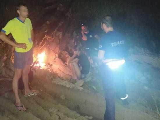 Спасатели в Геленджике вывели из леса заблудившихся туристов
