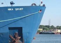 Робкие надежды на хотя бы относительное потепление отношений между Москвой и Киевом натолкнулись на риф в виде старенького российского танкера, захваченного Службой безопасности Украины в украинском же порту Измаил