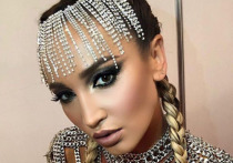 Певица и телеведущая Ольга Бузова разместила в Instagram видео своего танца, когда она не сумела сдержаться, и начала пританцовывать под песню «Крошка моя» на фестивале в Баку