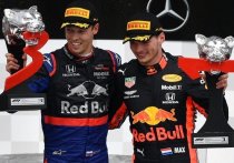 На Хоккенхаймринге завершился Гран-при Германии – самая увлекательная гонка этого сезона. Ни один из "Мерседесов" на подиум не попал, чемпионом стал Ферстаппен, а Даниил Квят  занял третье место – это его лучший результат после возвращения в "Формулу-1".