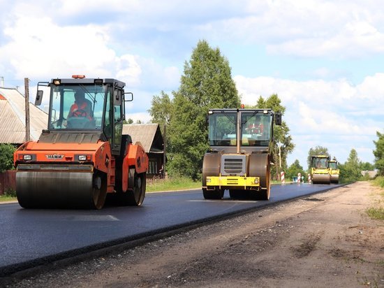 Ход ремонта автодороги в Тверской области проверили эксперты