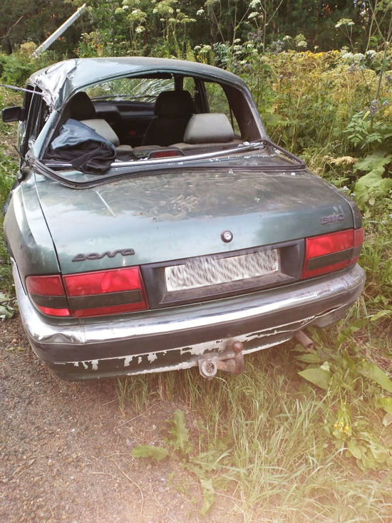 “Волга” снесла опору ЛЭП и оставила кузбасское село без электричества