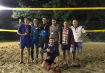 Яркое спортивное шоу устроили в Ставрополе участники открытого турнира по пляжному волейболу