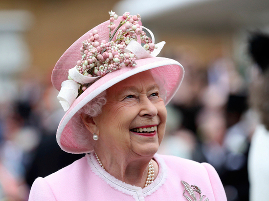Английская королева владеет четырьмя квартирами в центре российской столицы