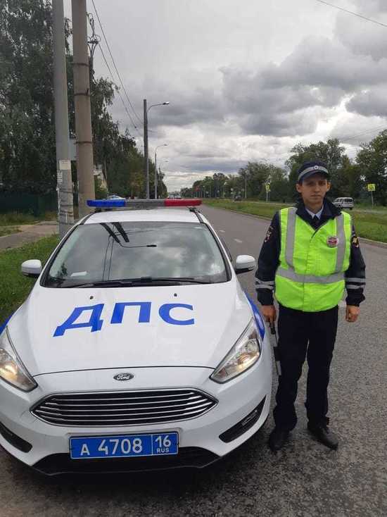 Женщину без сознания в Казани спас автоинспектор