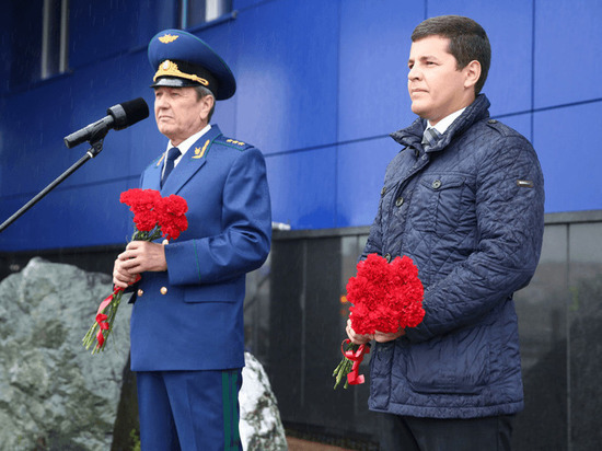 В Салехарде открыли мемориал в честь героев ВОВ