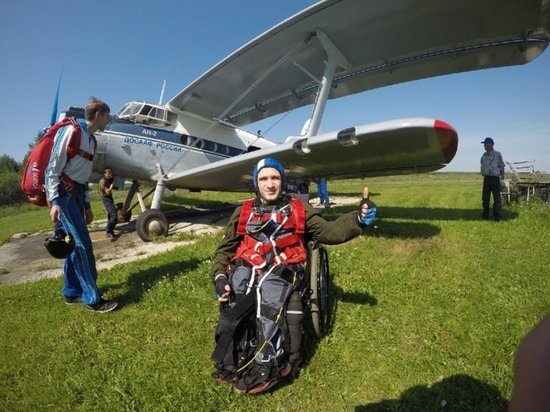 Инвалид из Ивановской области совершил прыжок с парашютом