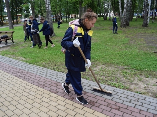 Ивановские подростки приступили к третьей летней трудовой смене