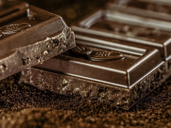 Сладкое счастье: темный шоколад спасает от депрессии
