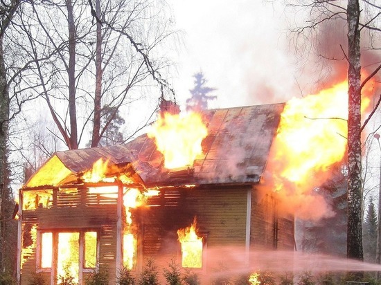 Следователи начали проверку пожара в доме для льготников в Салехарде
