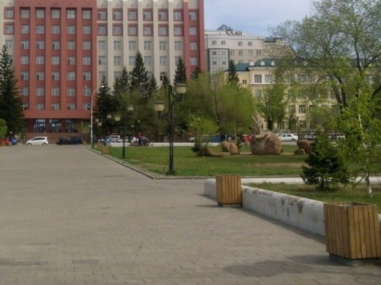 ОНФ - о площади Ленина: "У семи нянек..."