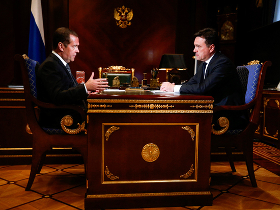 Губернатор Андрей Воробьев доложил премьер-министру Дмитрию Медведеву о развитии системы профессионального образования в Московской области