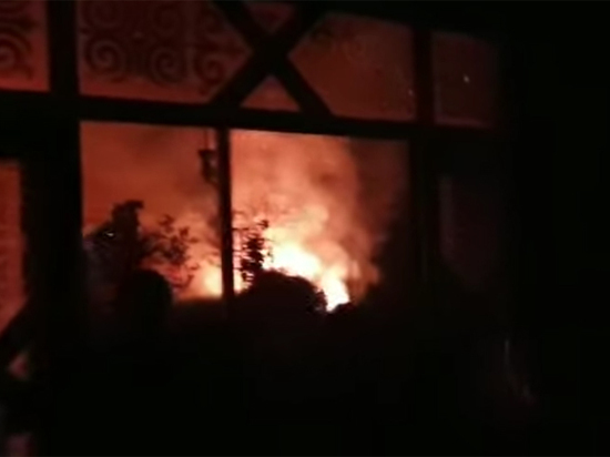 В резиденции Атамбаева после его задержания начался пожар