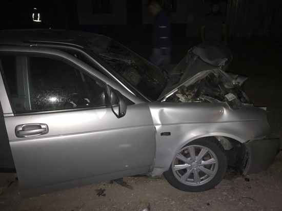 В Астраханской области произошло жесткое ДТП: предполагаемый виновник скончался в катере скорой помощи